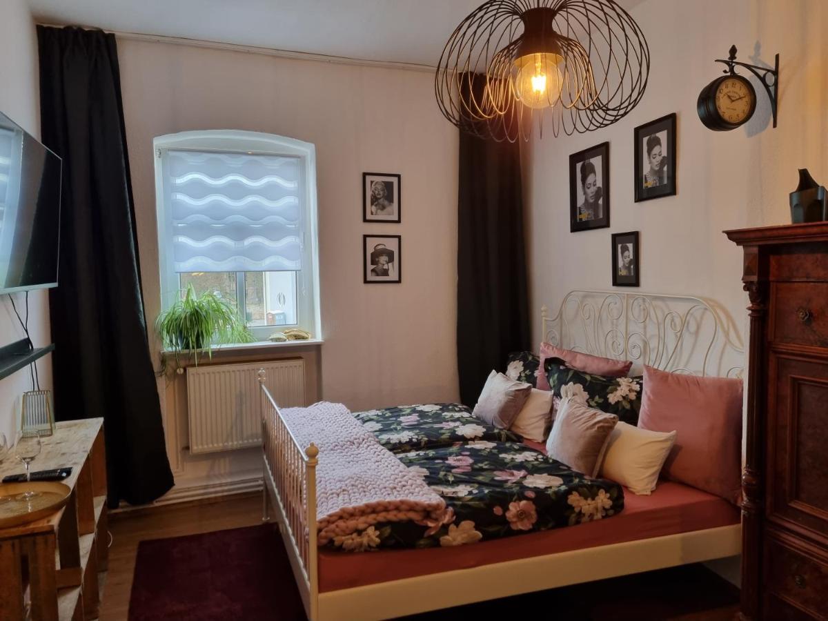 Gigi'S Ferienwohnung Nr. 1 Oschersleben Luaran gambar