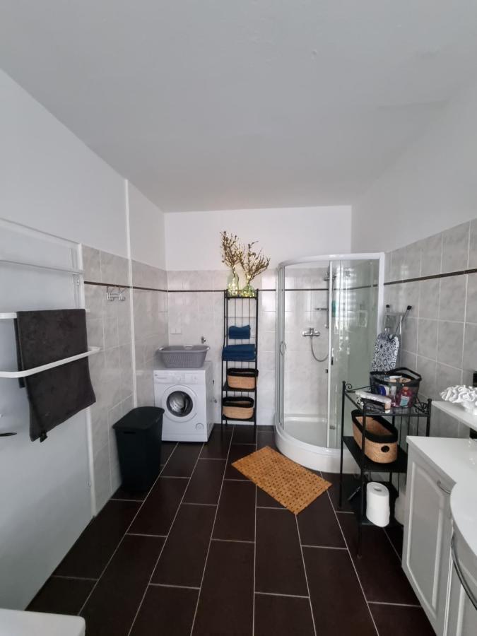 Gigi'S Ferienwohnung Nr. 1 Oschersleben Luaran gambar